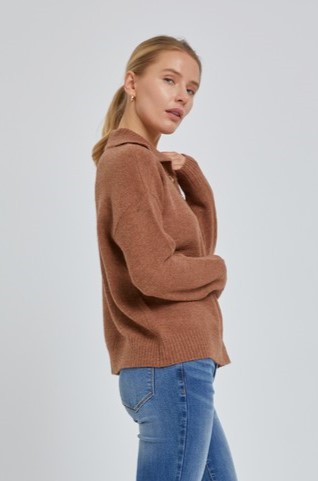 Wide Collar Sweater w/Button Detail, Pecan