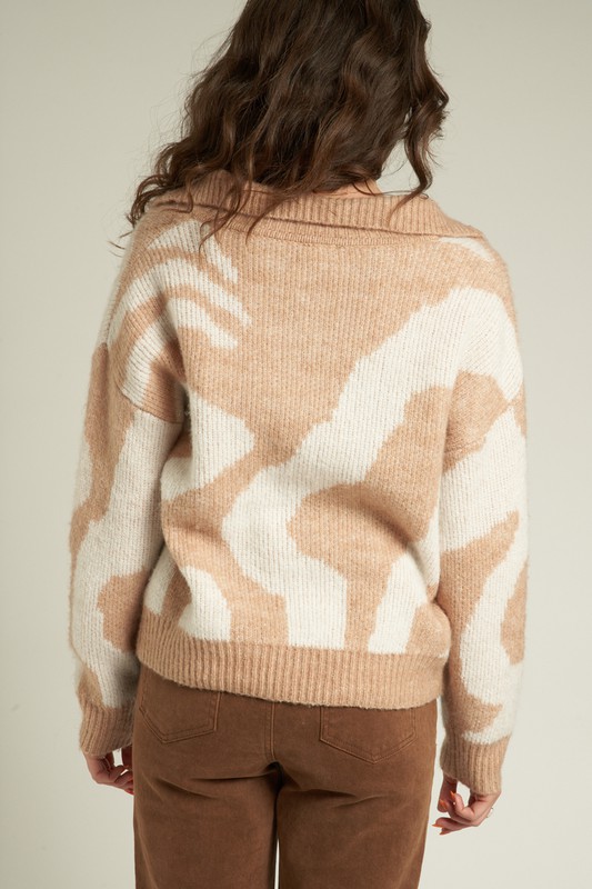 Abstract Neutral Print Pullover