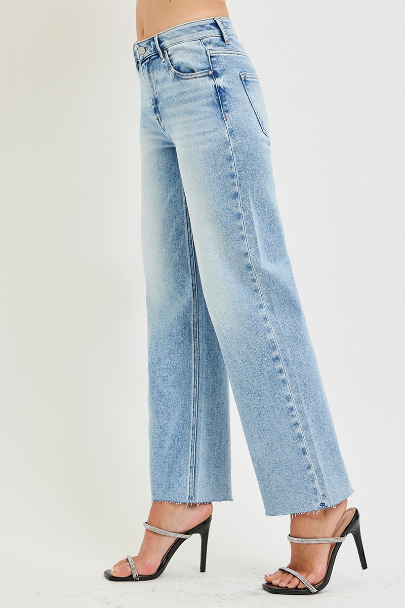 Mid-Rise Straight Crop, Light